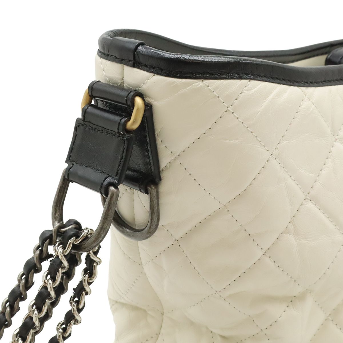 Chanel Gabriel de Large Hobo Chain Shoulder Bag Calfskin Bicolor White Black — view 4