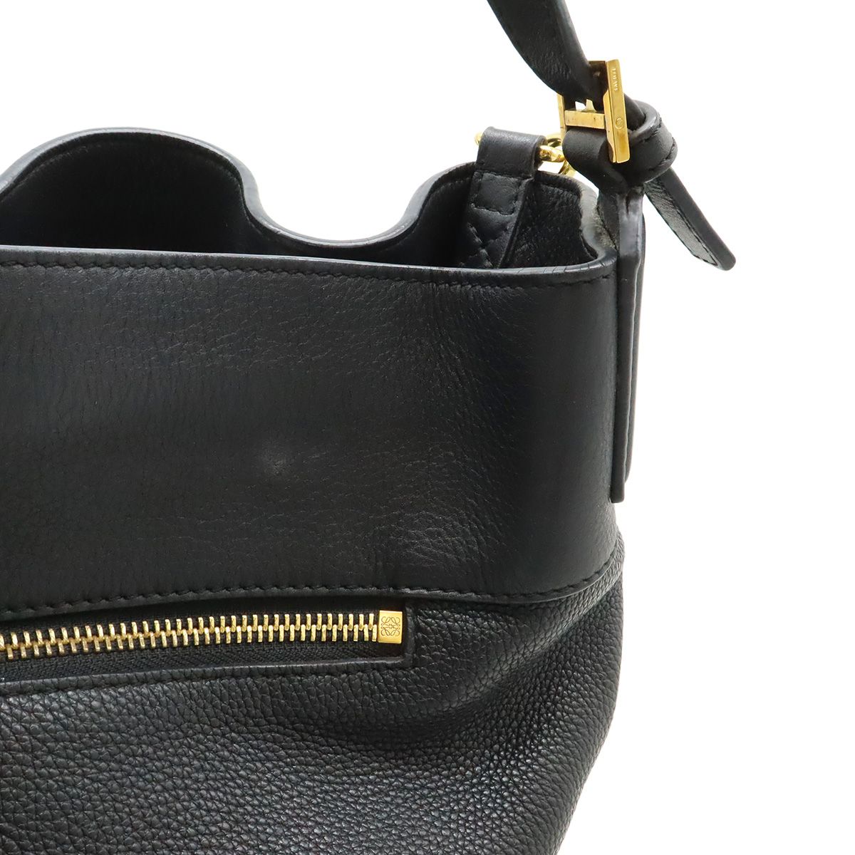 Loewe Midnight Bucket Shoulder Bag 2-Way Drawstring Leather Black Gold — view 8