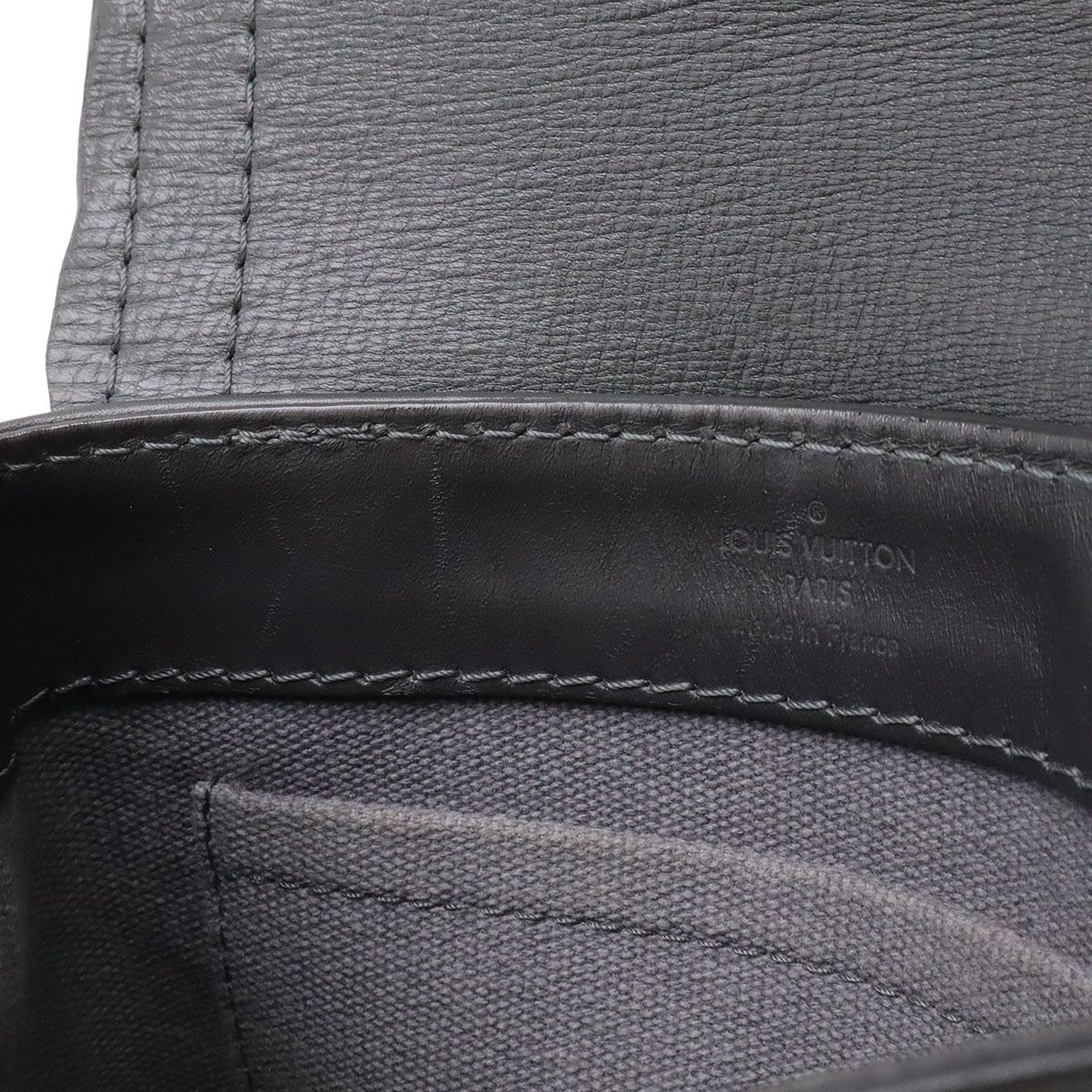 Louis Vuitton Utah Yuma Shoulder Bag Pochette Crossbody Leather Basalt Dark Gray — view 6