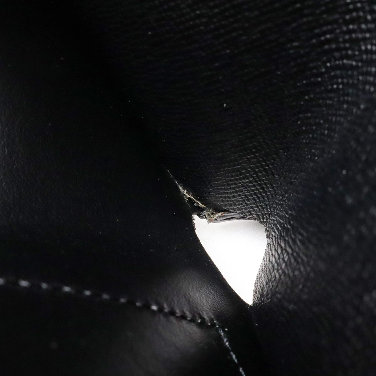 Louis Vuitton Epi Porte Billets Cult Cles Monet Bifold Wallet Leather Noir Black — view 6
