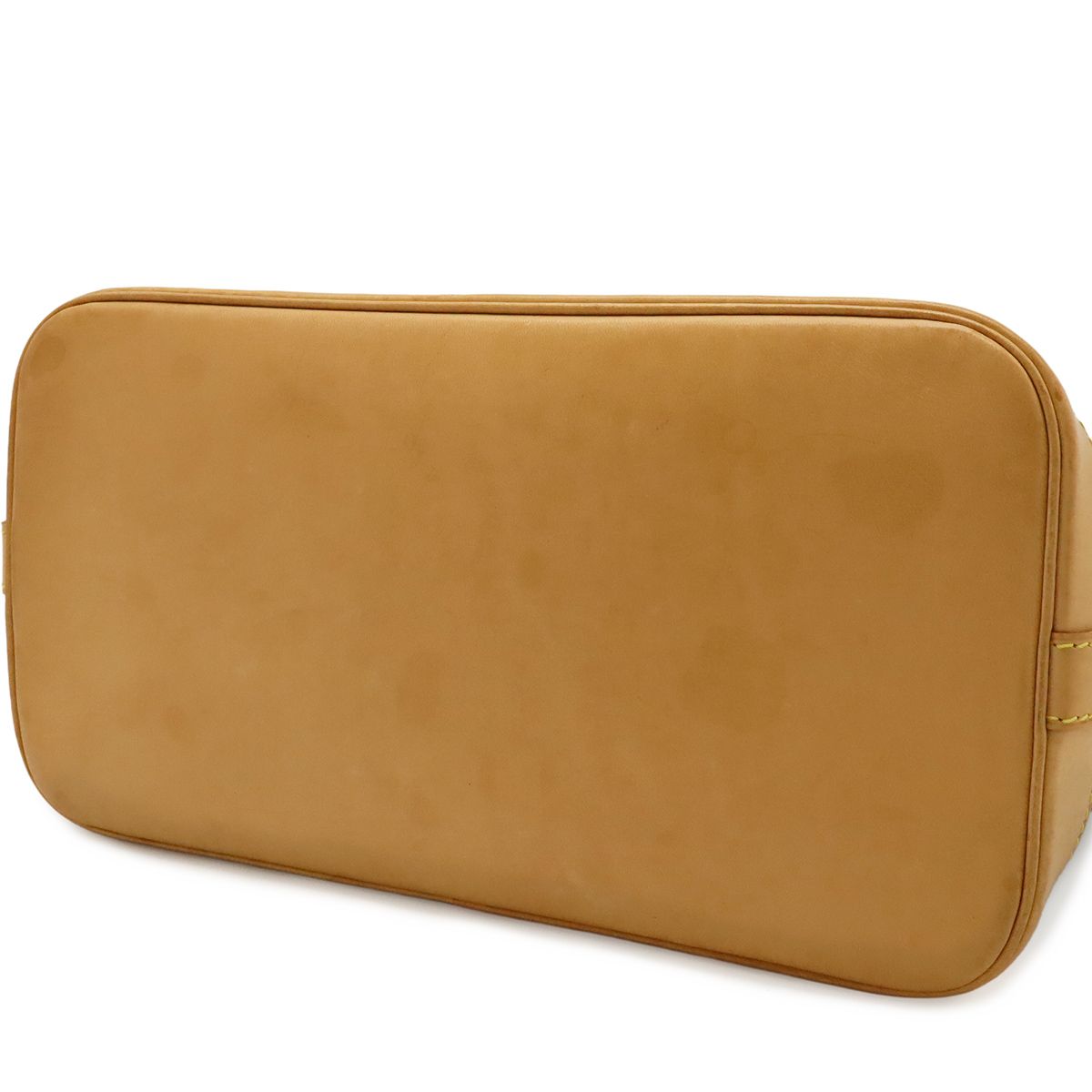Louis Vuitton Monogram Alma Handbag — view 9