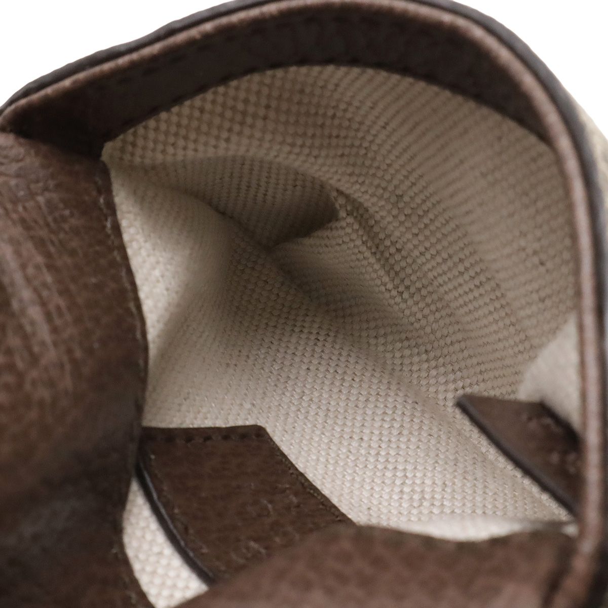 Gucci Blanc Di Interlocking GG Supreme Shoulder Pouch Bag Beige Brown Gold — view 6