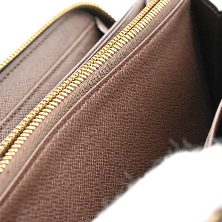 Louis Vuitton Wallet Zippy — view 8