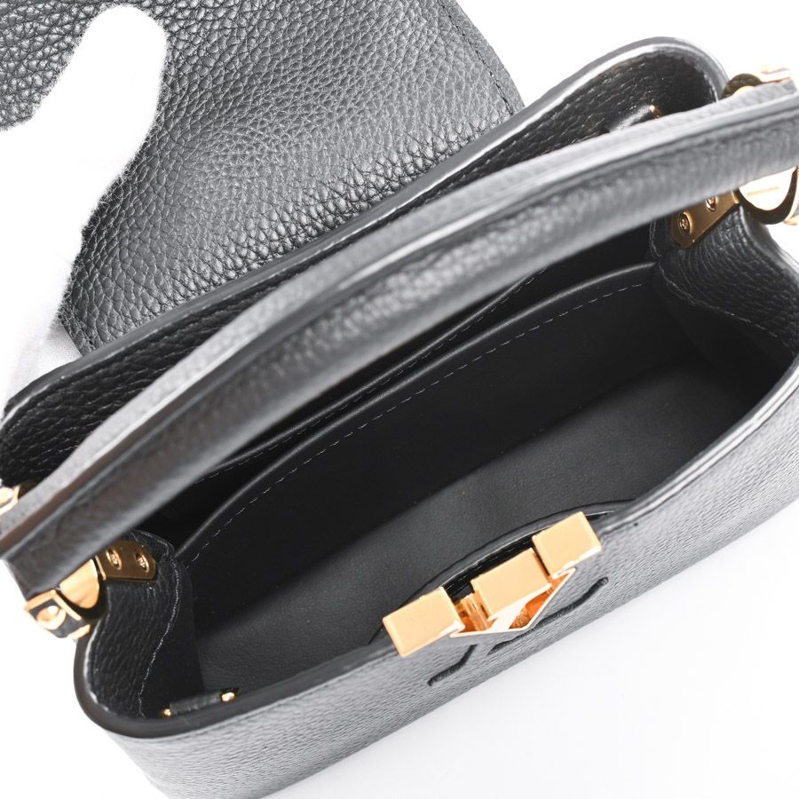 Louis Vuitton Handbag Capucines Mini — view 4