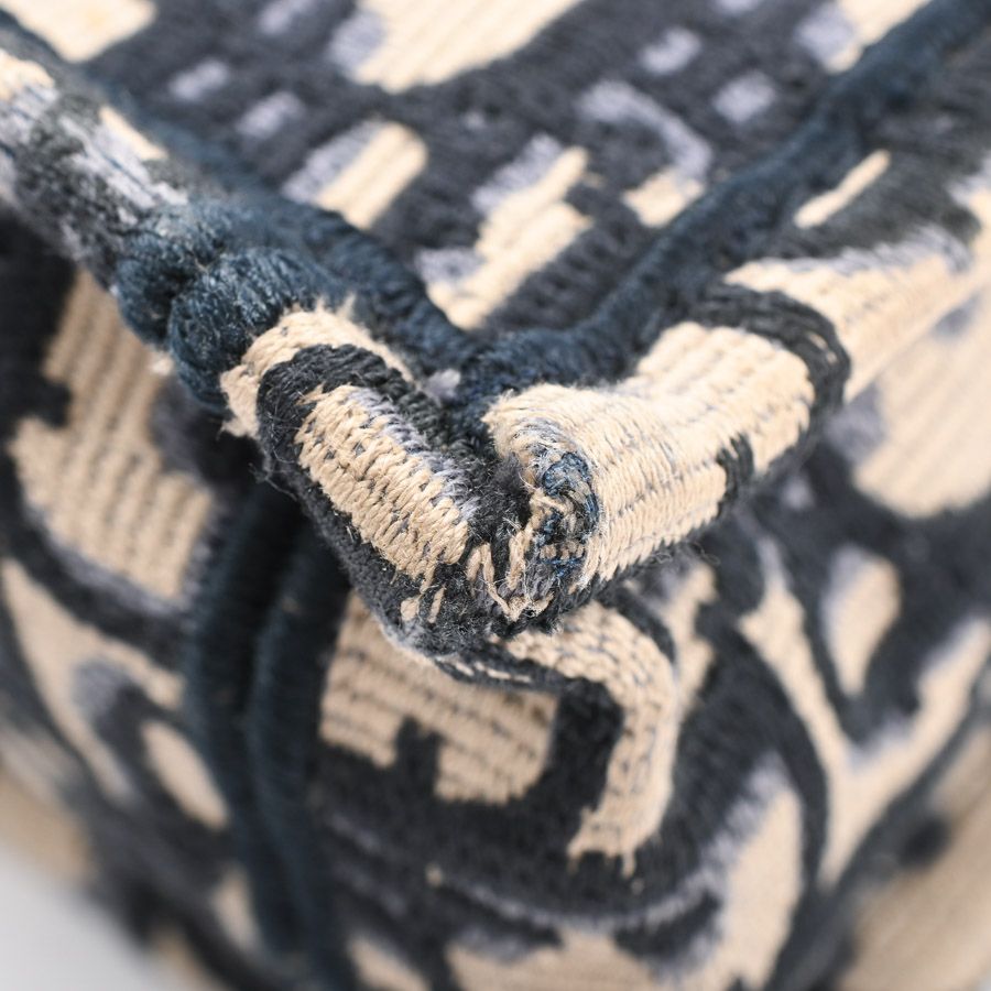 Dior Shoulder Bag Book Tote Vertical Mini — view 9