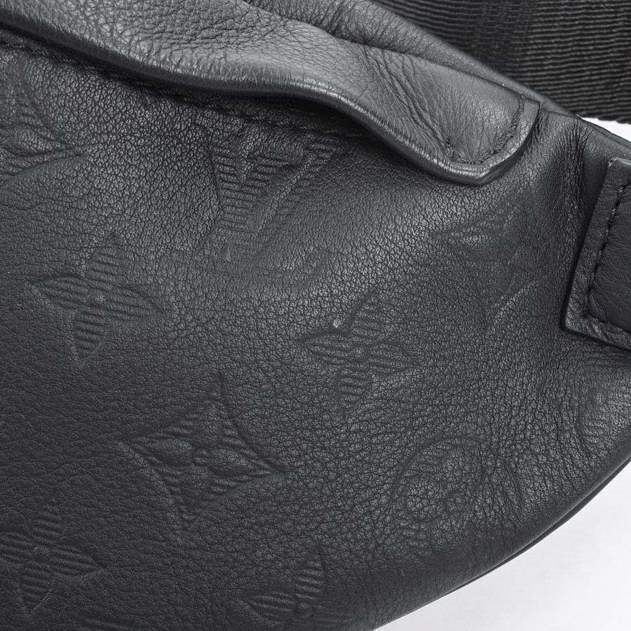 Louis Vuitton Belt Bag Discovery Bumbag PM — view 7