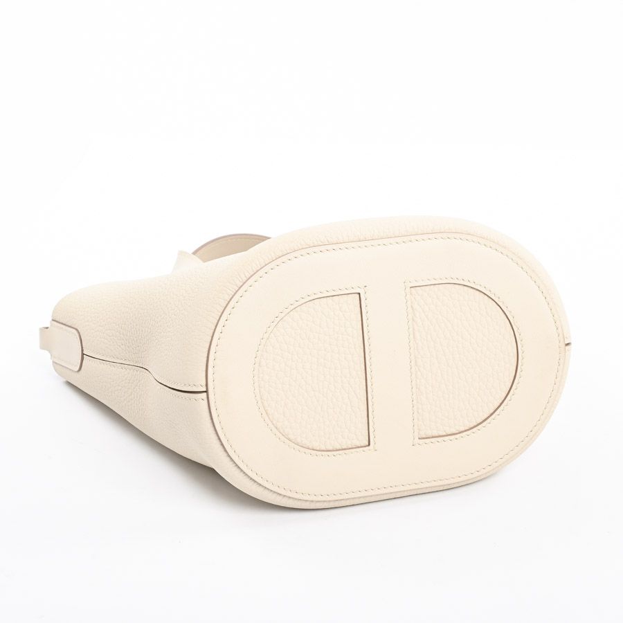 Hermes Handbag in the Loop 18 — view 5