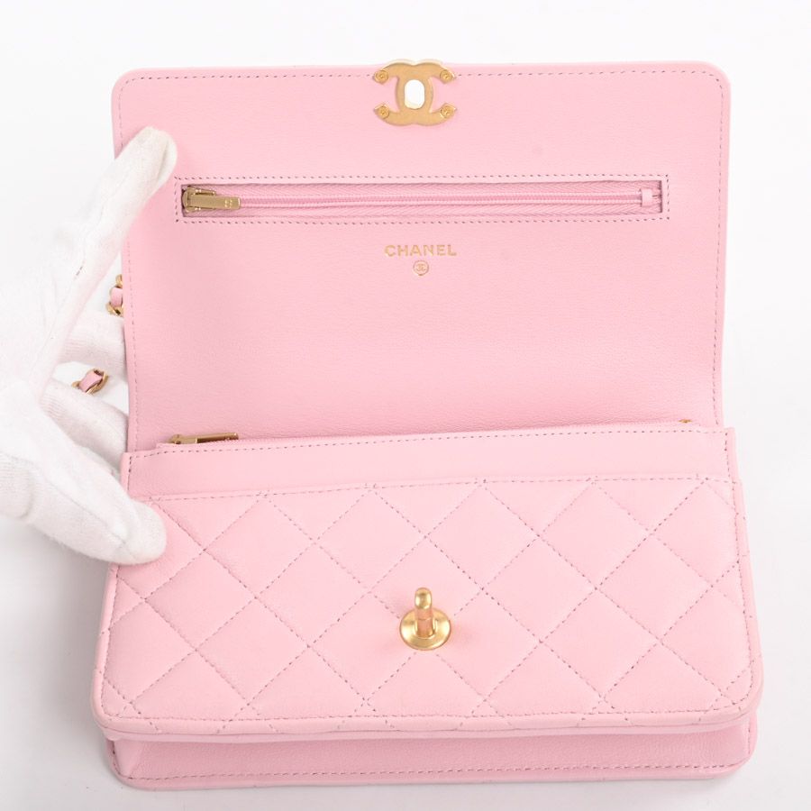 Chanel Chain Wallet Top Handle Shoulder — view 4