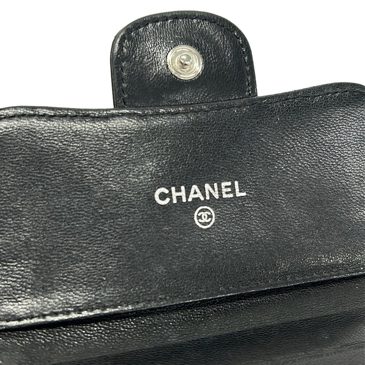 Chanel Hook Wallet Quilted Black Silver Lambskin — view 5