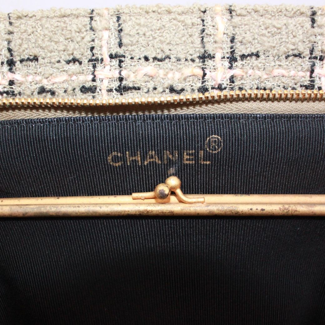 Chanel Tweed Pink Beige Shoulder Bag Gold — view 8
