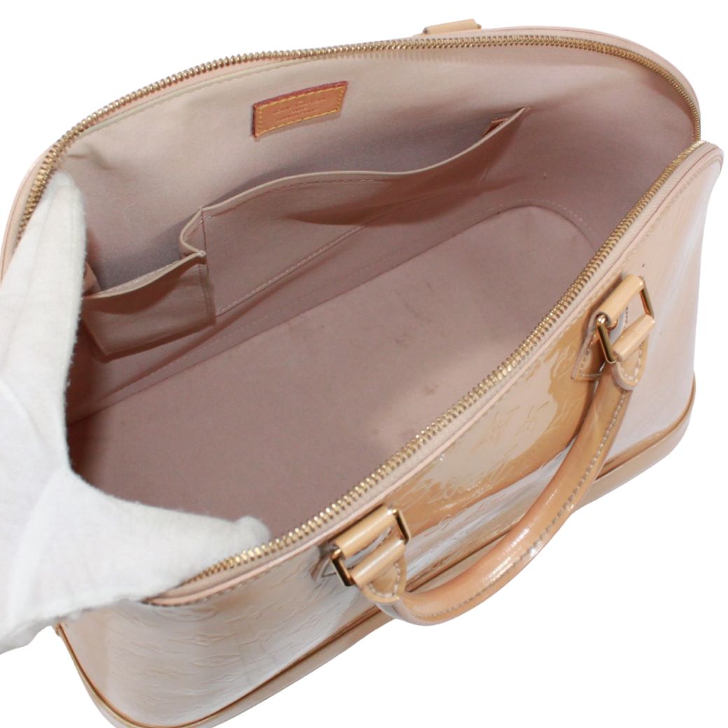 Louis Vuitton Alma GM Enamel Leather Beige Handbag Gold — view 7