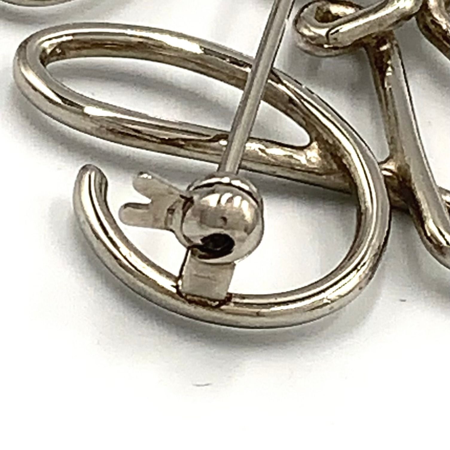 Loewe Anagram Brooch Metal Silver — view 4