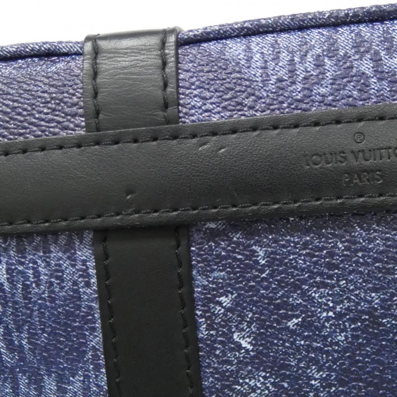Louis Vuitton Damier Salt Trunk Sling — view 6