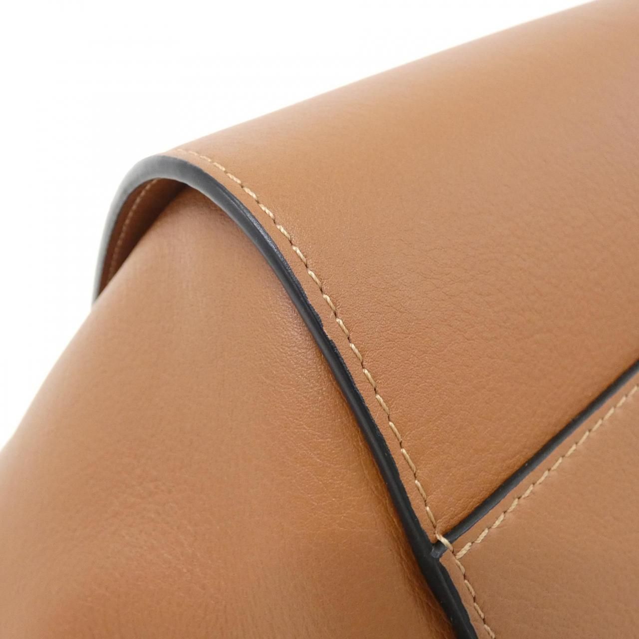 Loewe Hammock Small 387 30 Shoulder — view 3