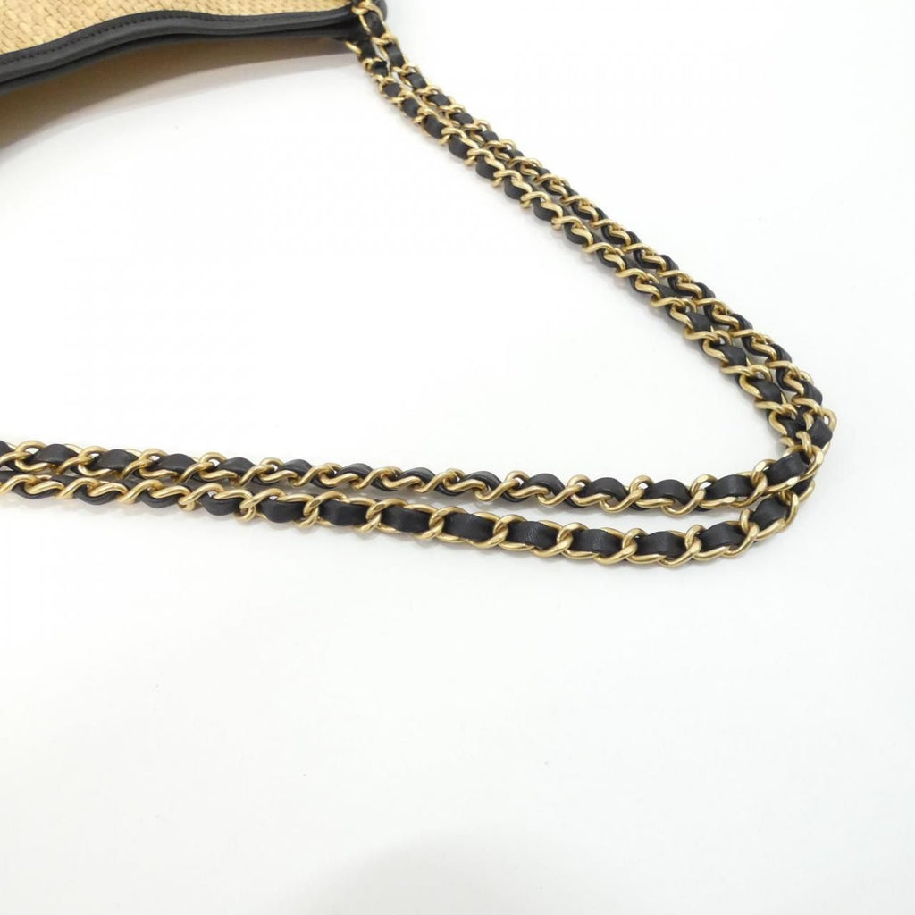 Chanel Shoulder Bag Beige — view 9
