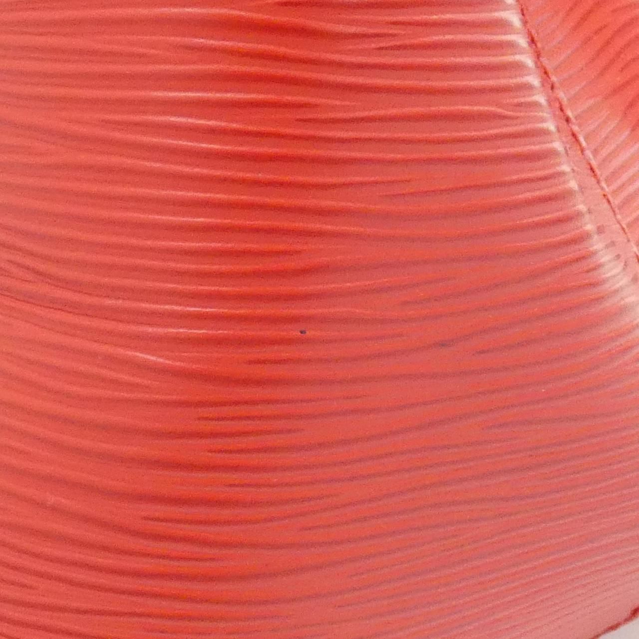Louis Vuitton Epi Neo Noe Shoulder — view 6