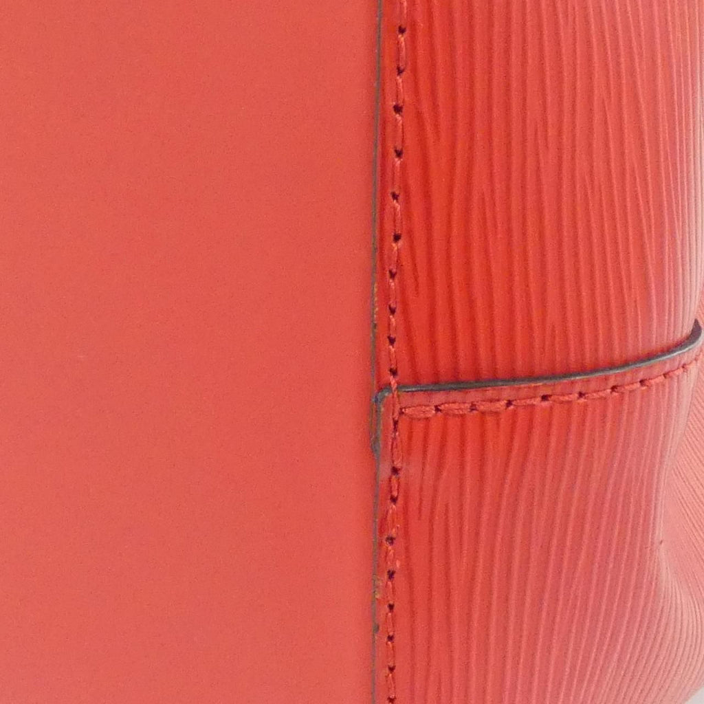 Louis Vuitton Epi Neo Noe Shoulder — view 3