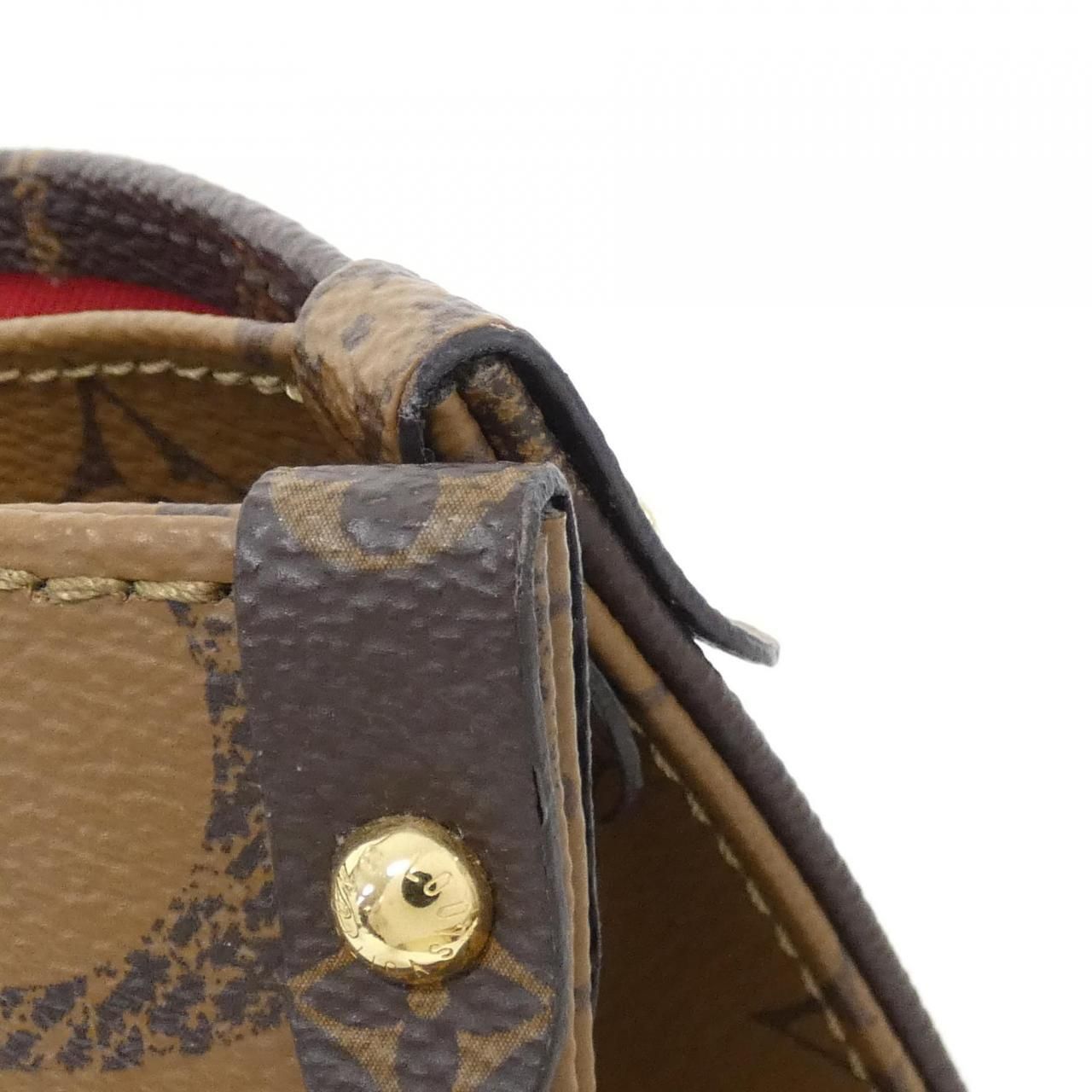 Louis Vuitton Monogram Giant On The Go MM — view 5
