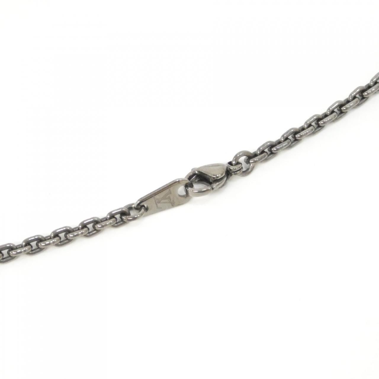 Louis Vuitton Pendant Monogram Gold Necklace — view 3