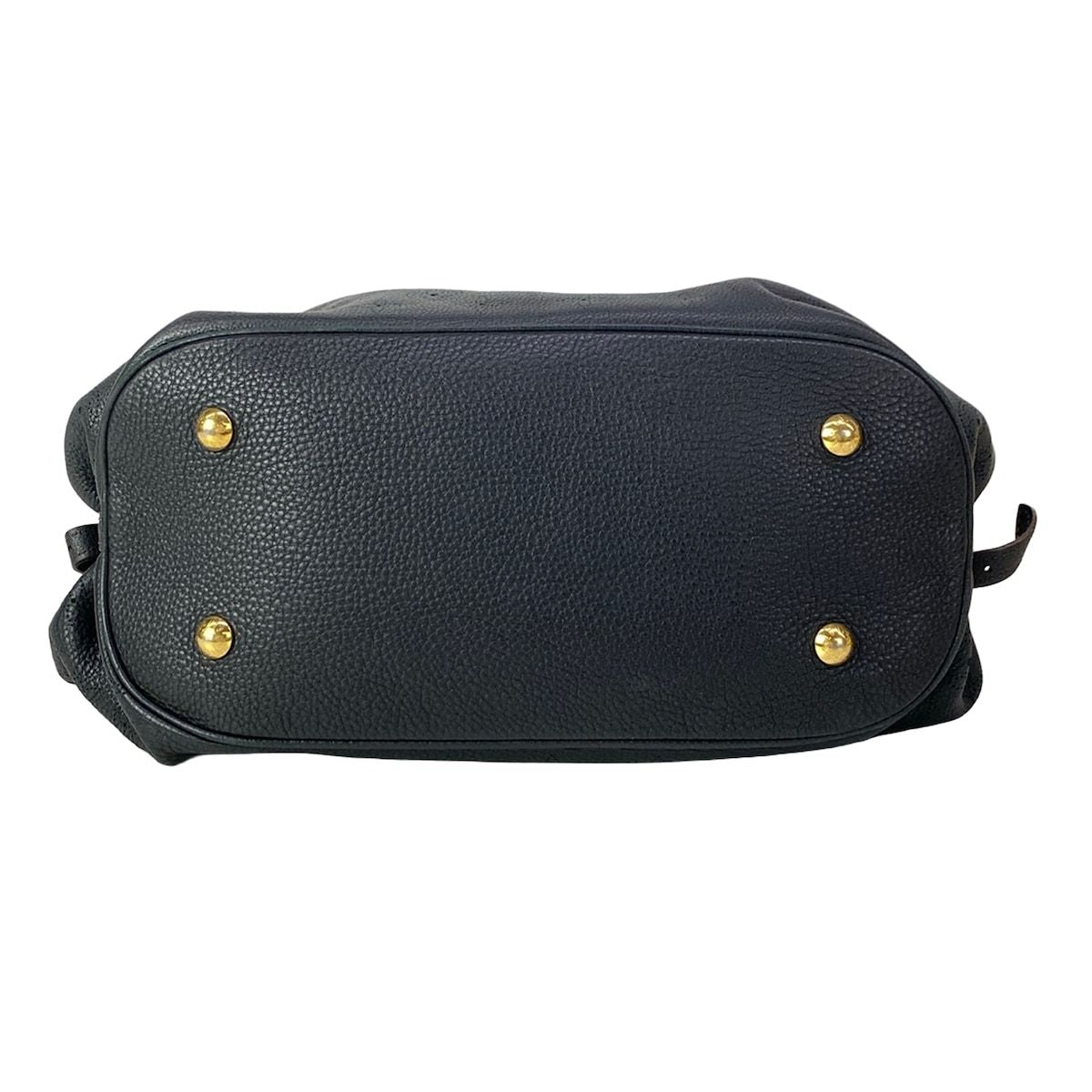 Louis Vuitton Handbag Mahina L Noir Leather — view 5