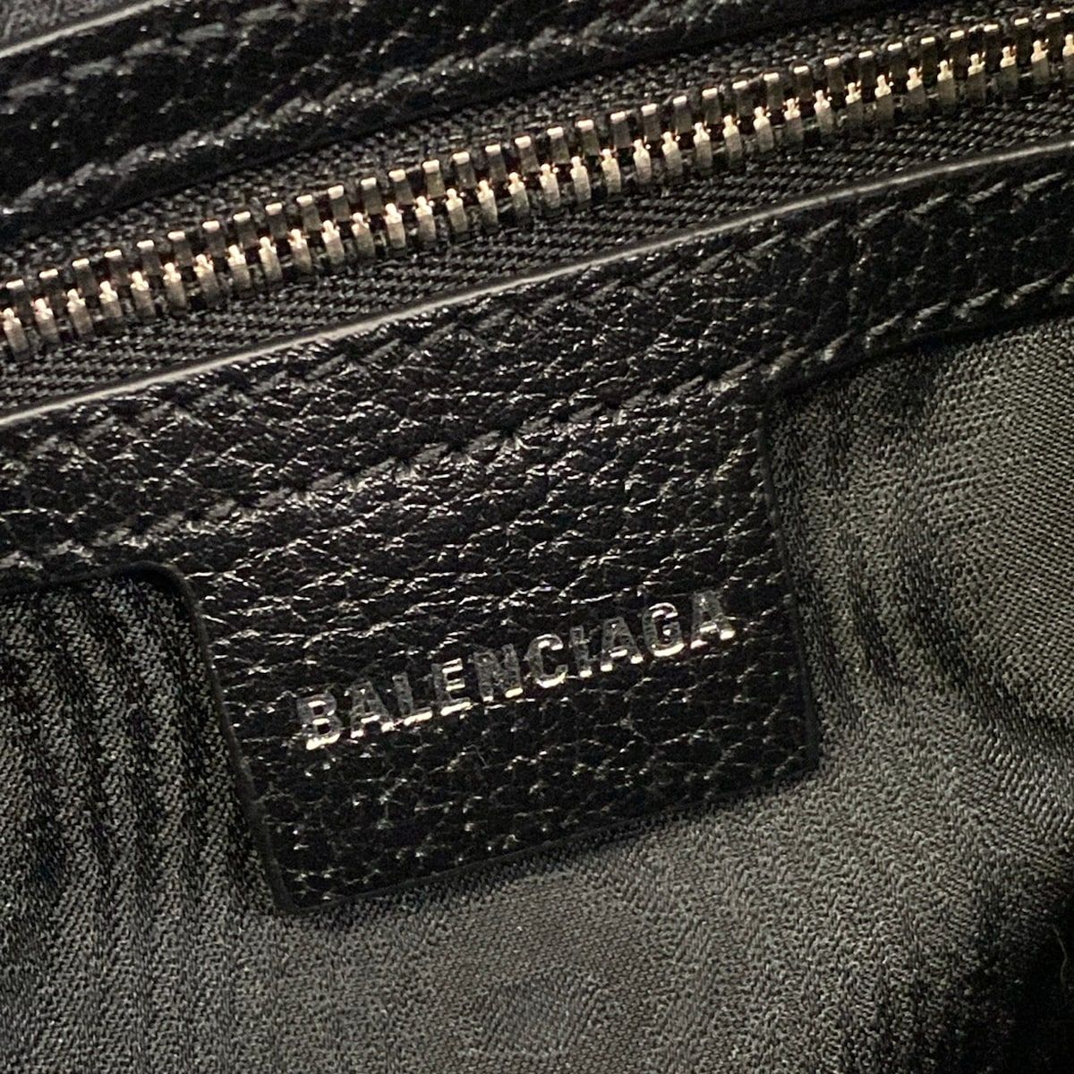 Gucci Shoulder Bag the Hacker-s Hobo Black Dark Gray Red Collaboration Leather — view 9