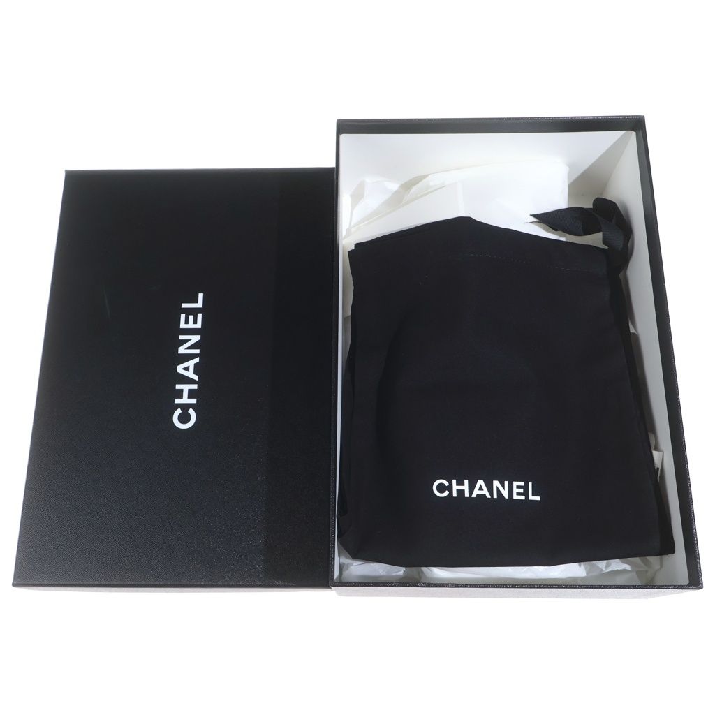 Chanel Enamel Leather Sandals Pink — view 6