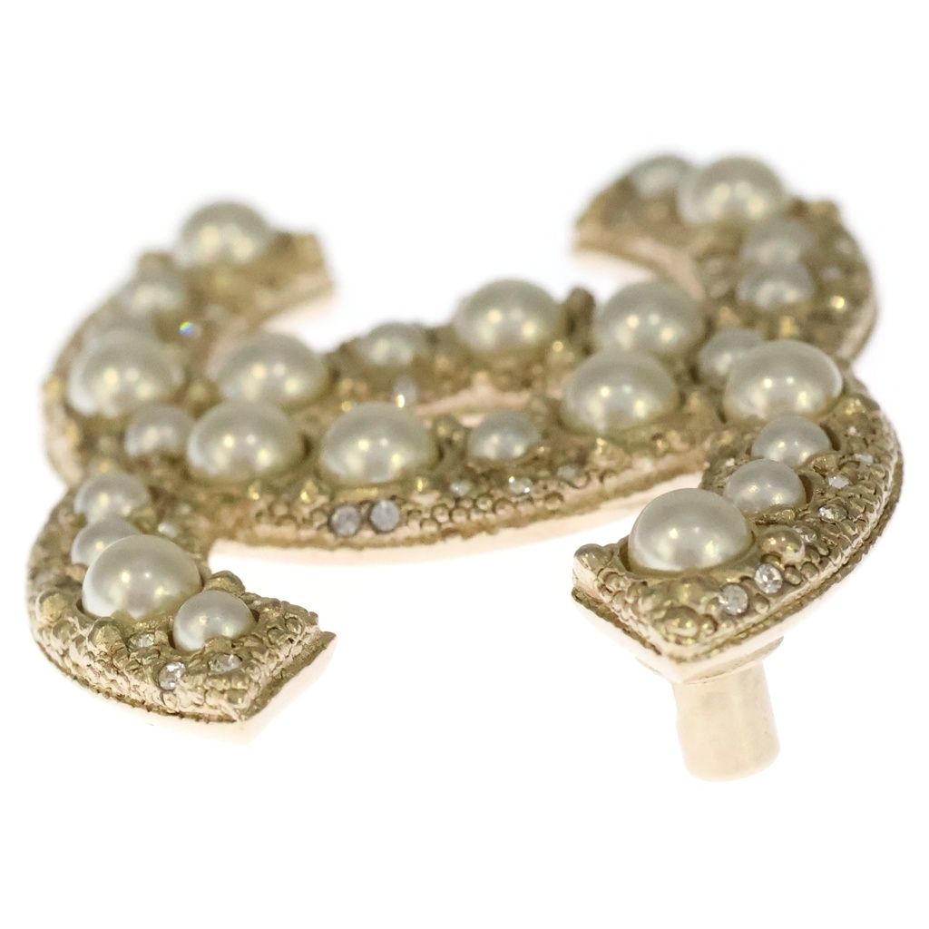 Chanel CC Logo Faux Pearl Brooch Pin Badge Gold — view 4