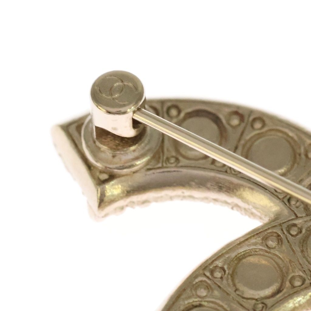 Chanel CC Logo Faux Pearl Brooch Pin Badge Gold — view 6