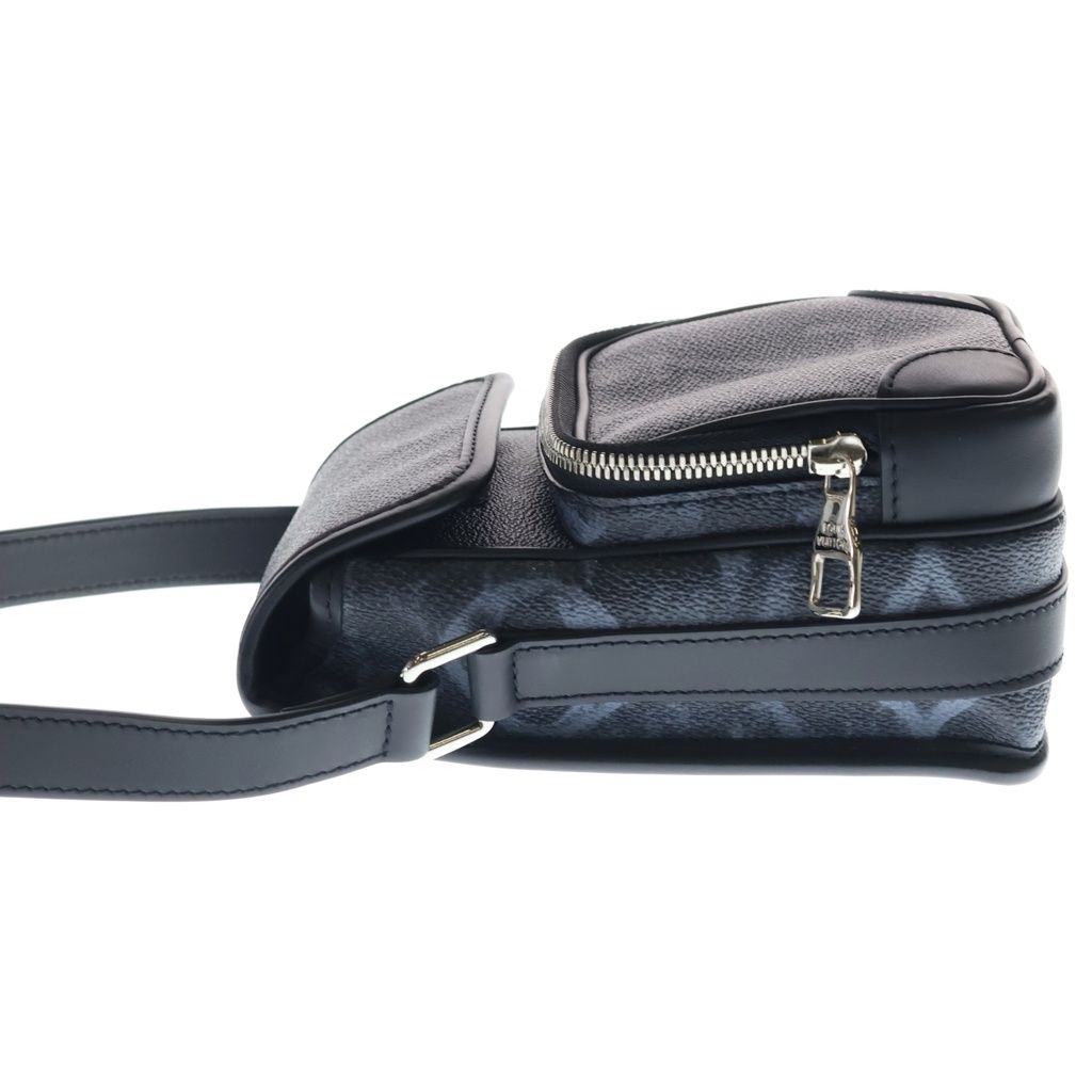 Louis Vuitton Monogram Pastel Amazon Messenger Shoulder Bag Black Leather Silver — view 3