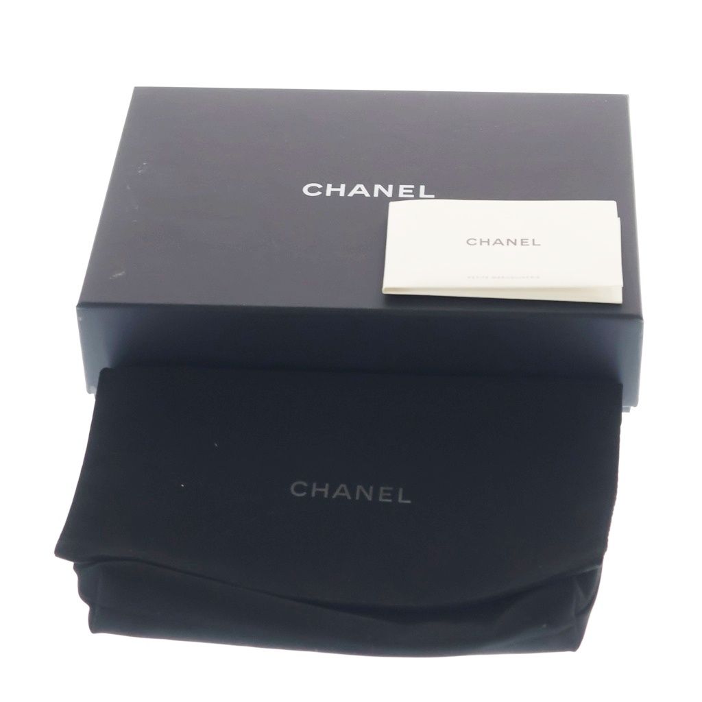 Chanel Quilted Patent Heart Chain Mini Shoulder Bag Black Gold — view 8