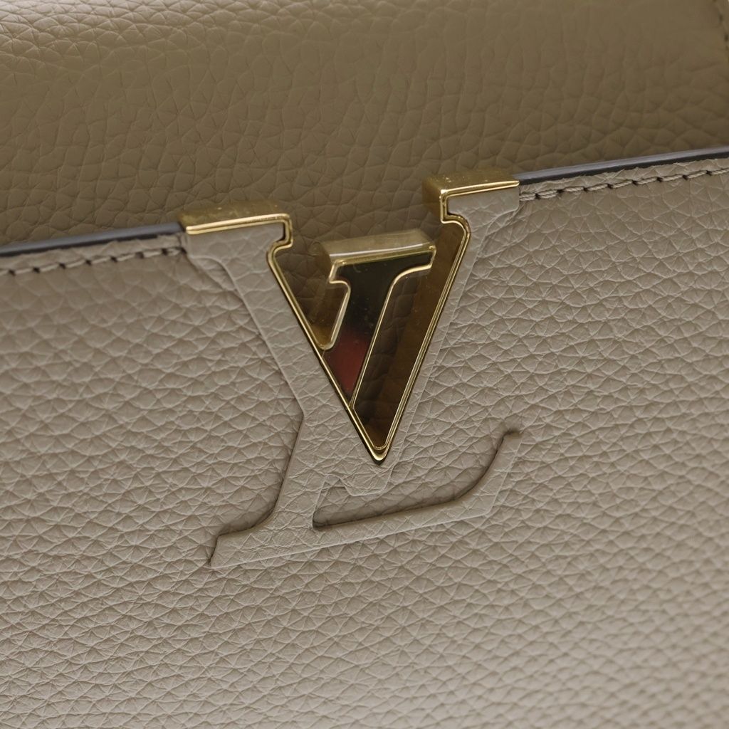 Louis Vuitton Capucines MM Galle 2-Way Shoulder Bag Beige Leather Gold — view 6