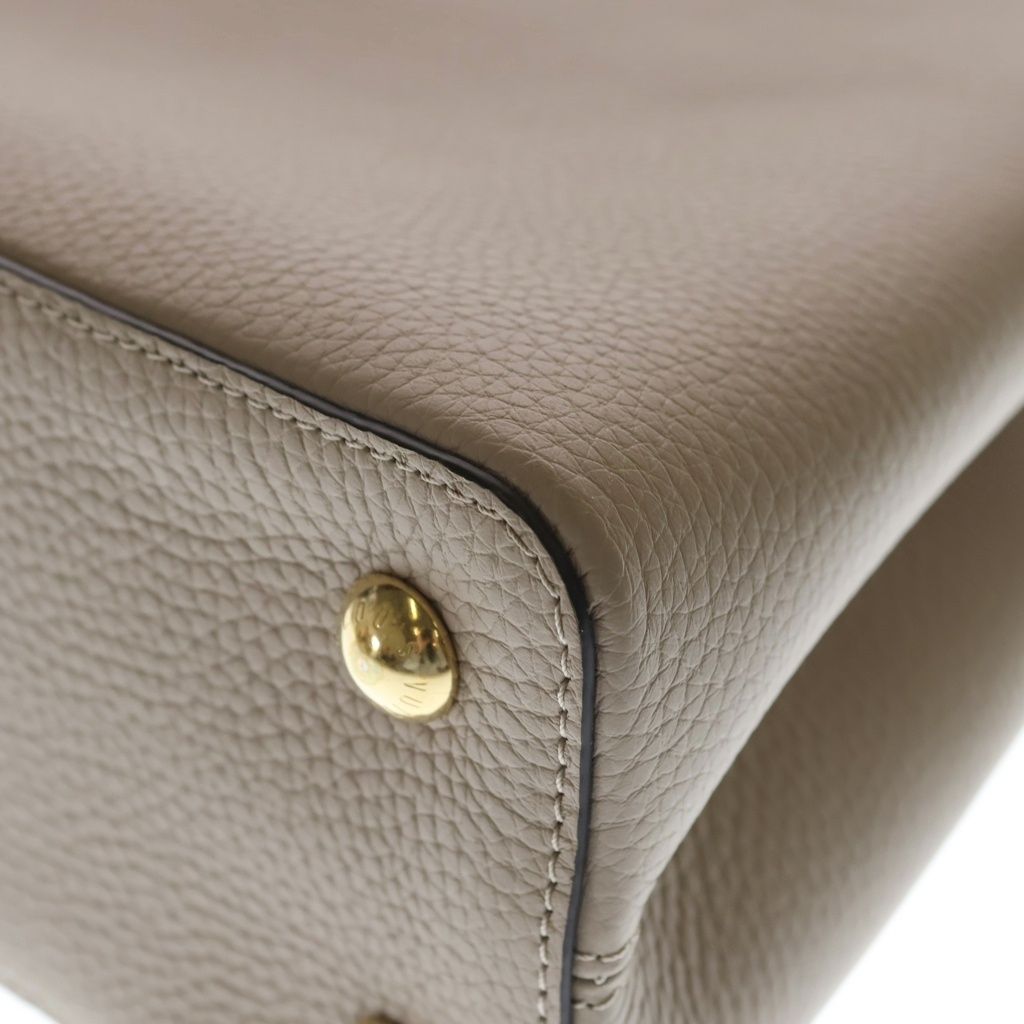 Louis Vuitton Capucines MM Galle 2-Way Shoulder Bag Beige Leather Gold — view 5