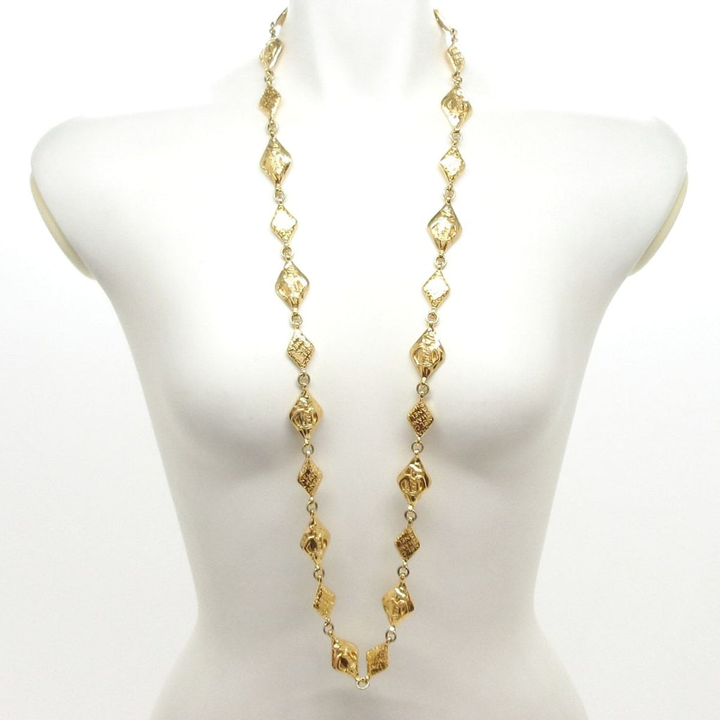 Chanel Necklace Mademoiselle Gold Quilted Diamond — view 2
