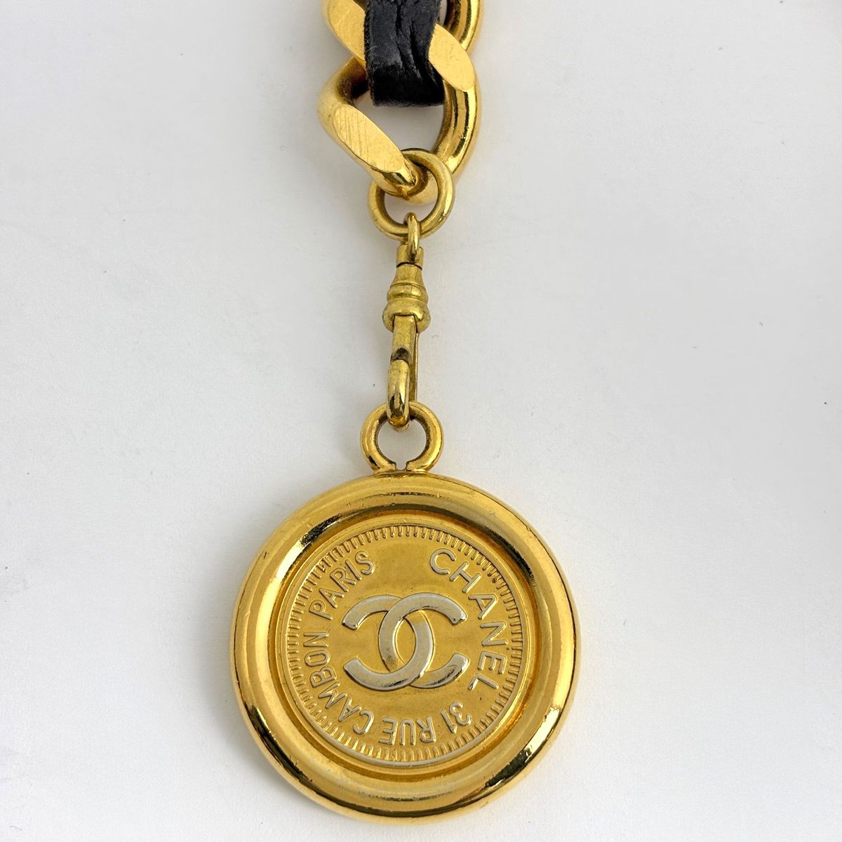 Chanel CC Logo Chain Belt 94 Leather Gold Black — view 3