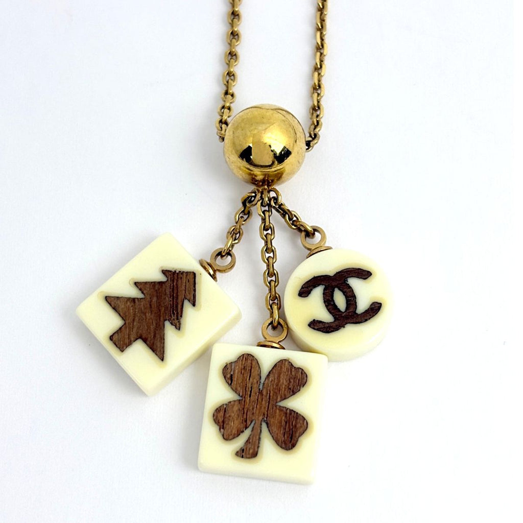 Chanel CC Logo Necklace Clover Tree Gold Plated White — view 2