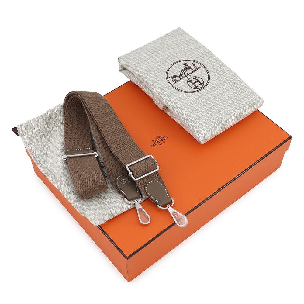 Hermes Shoulder Bag Evelyne 3 23 Etoupe Silver Taurillon Clemence — view 6