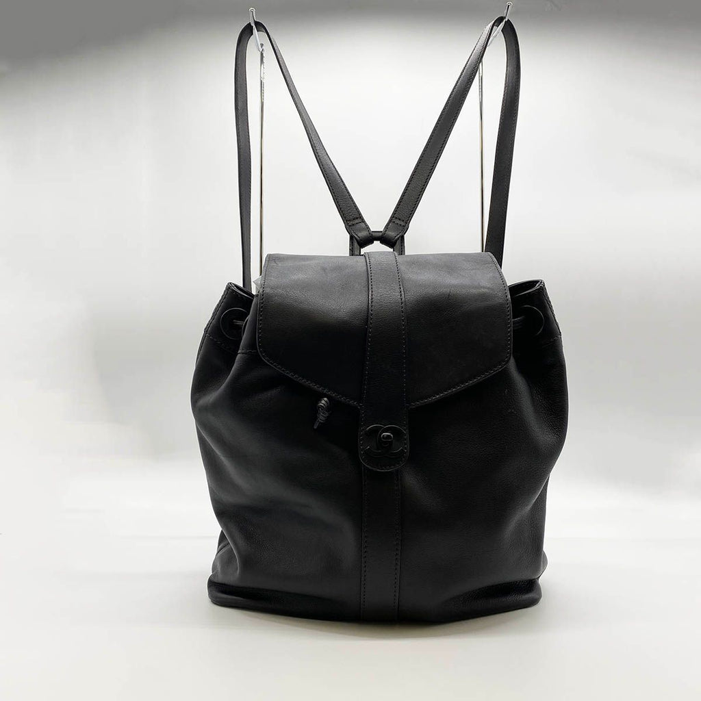 Chanel CC Logo Turnlock Backpack Leather Black Vintage
