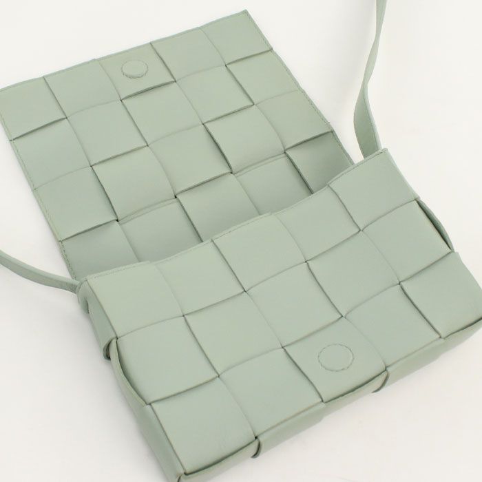 Bottega Veneta Maxi Intrecciato Crossbody Shoulder Bag Leather — view 7