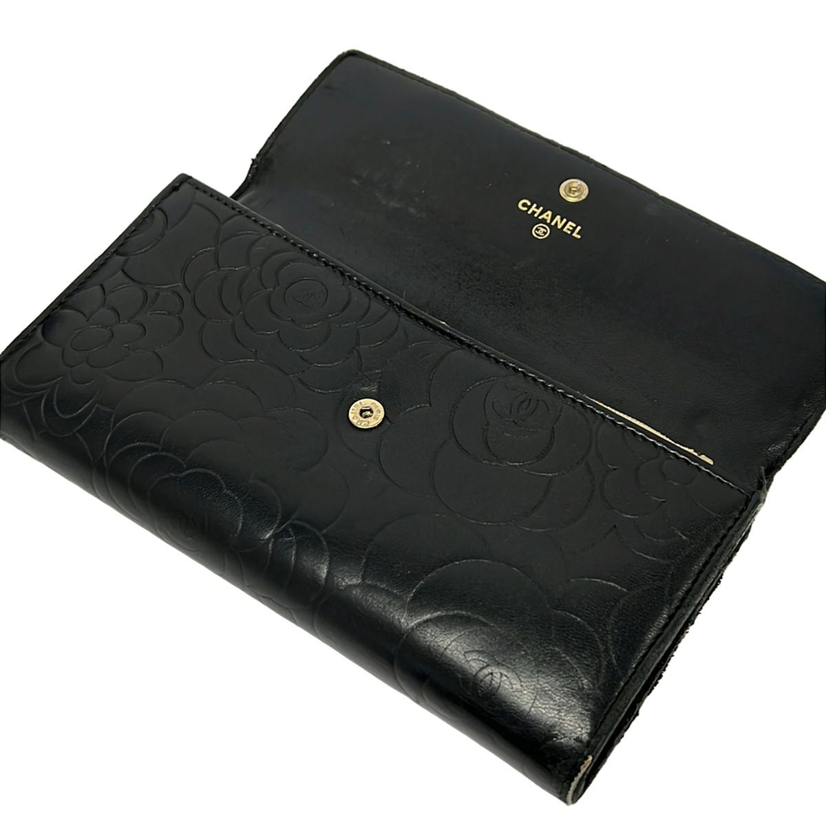Chanel Wallet Camellia Black Gold Lambskin — view 3