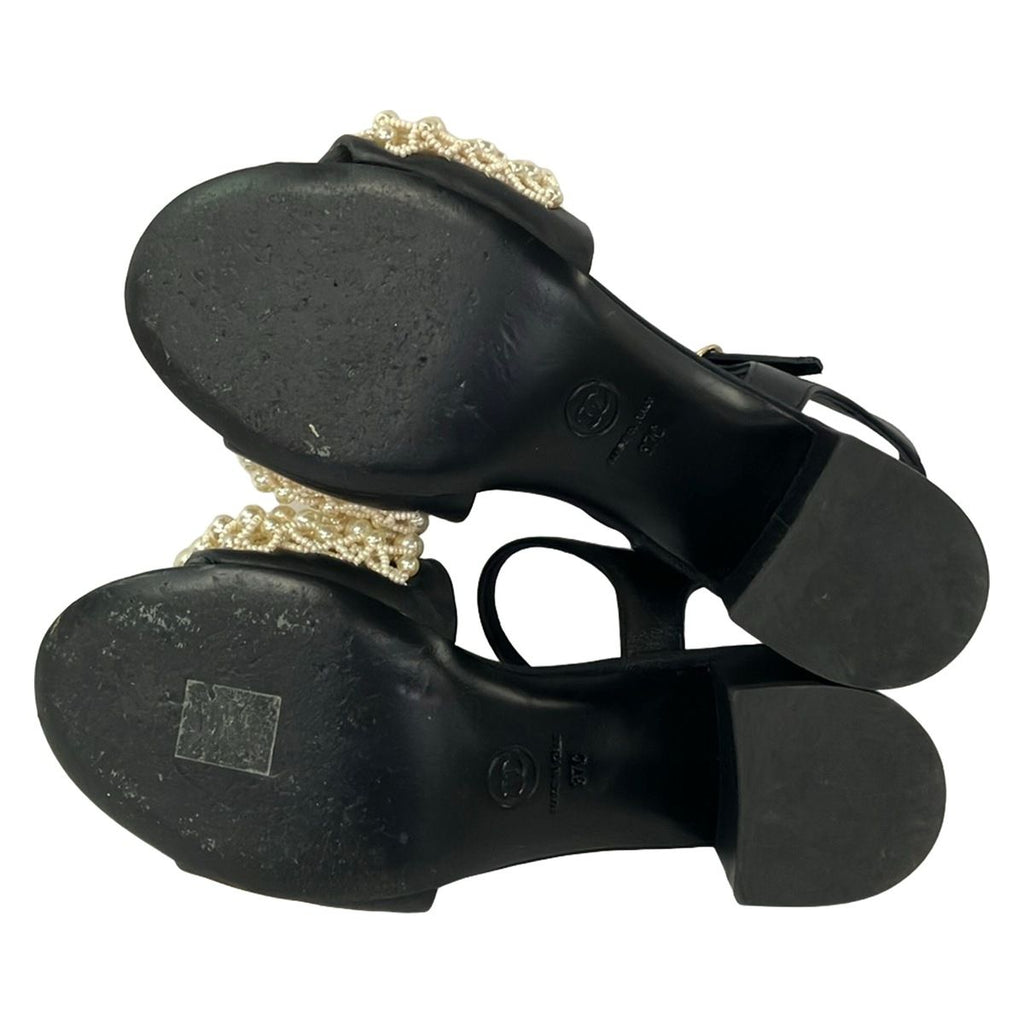 Chanel Sandals 37 C Black Ivory Beads Leather — view 4