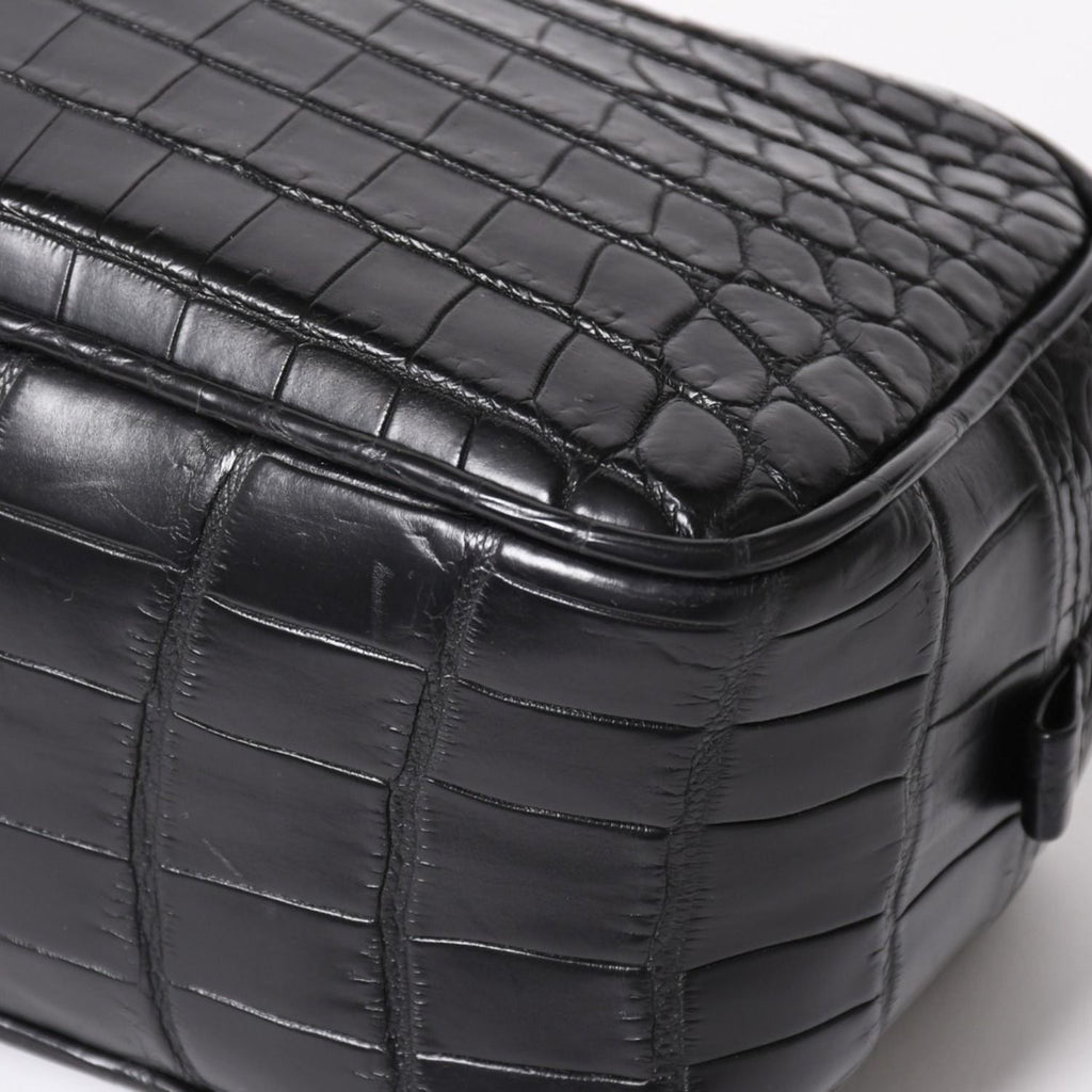 Bottega Veneta Croco Embossed Travel Pouch Black Matte — view 8