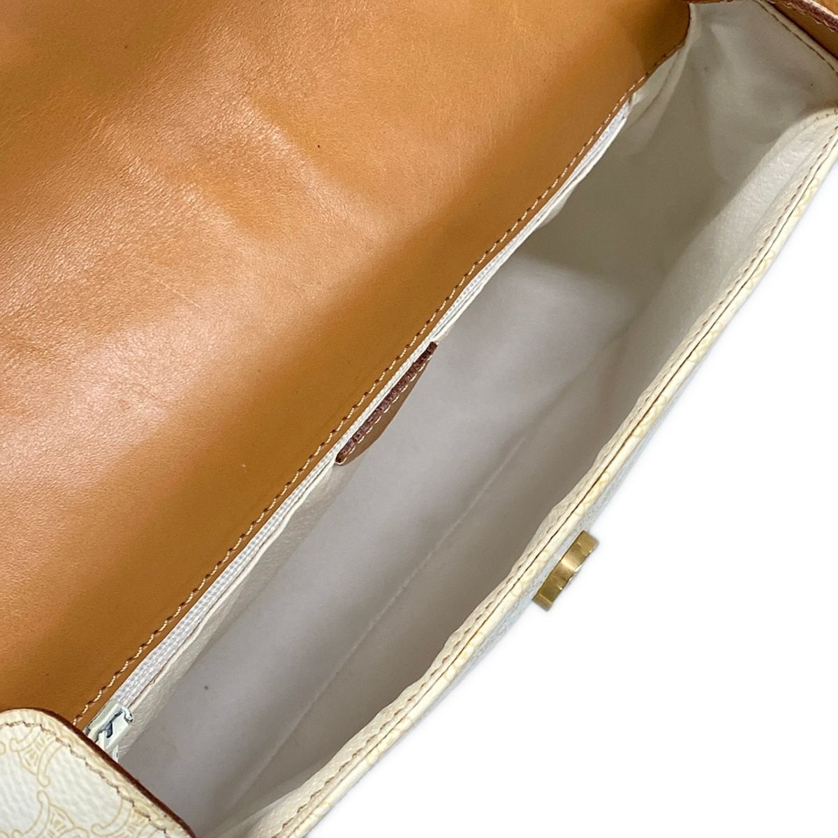 Celine Shoulder Bag Ganchini Macadam Pattern White Light Brown Leather — view 7