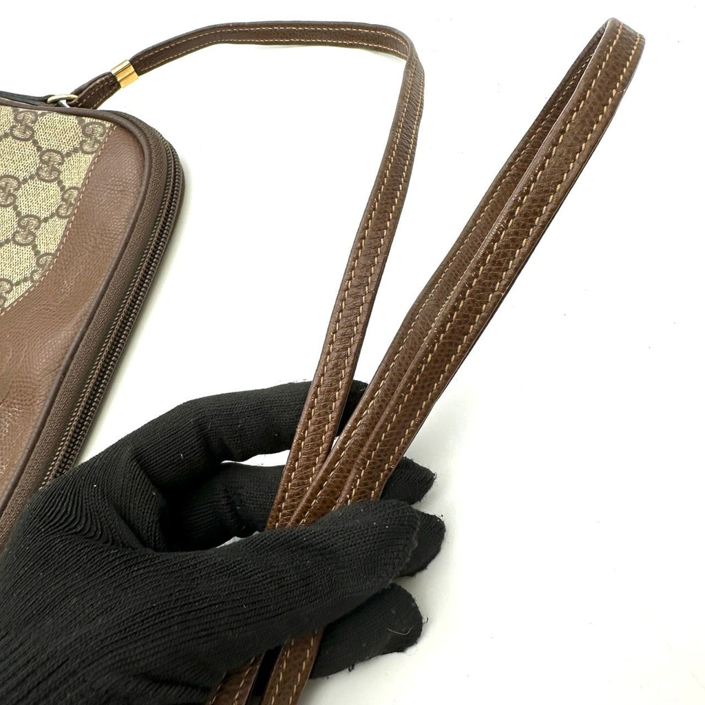 Gucci GG Supreme Shoulder Bag Pochette Brown Vintage — view 5