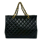 Chanel Card with Quilted CC Logo Jumbo CC Lambskin Tote Black — view 3