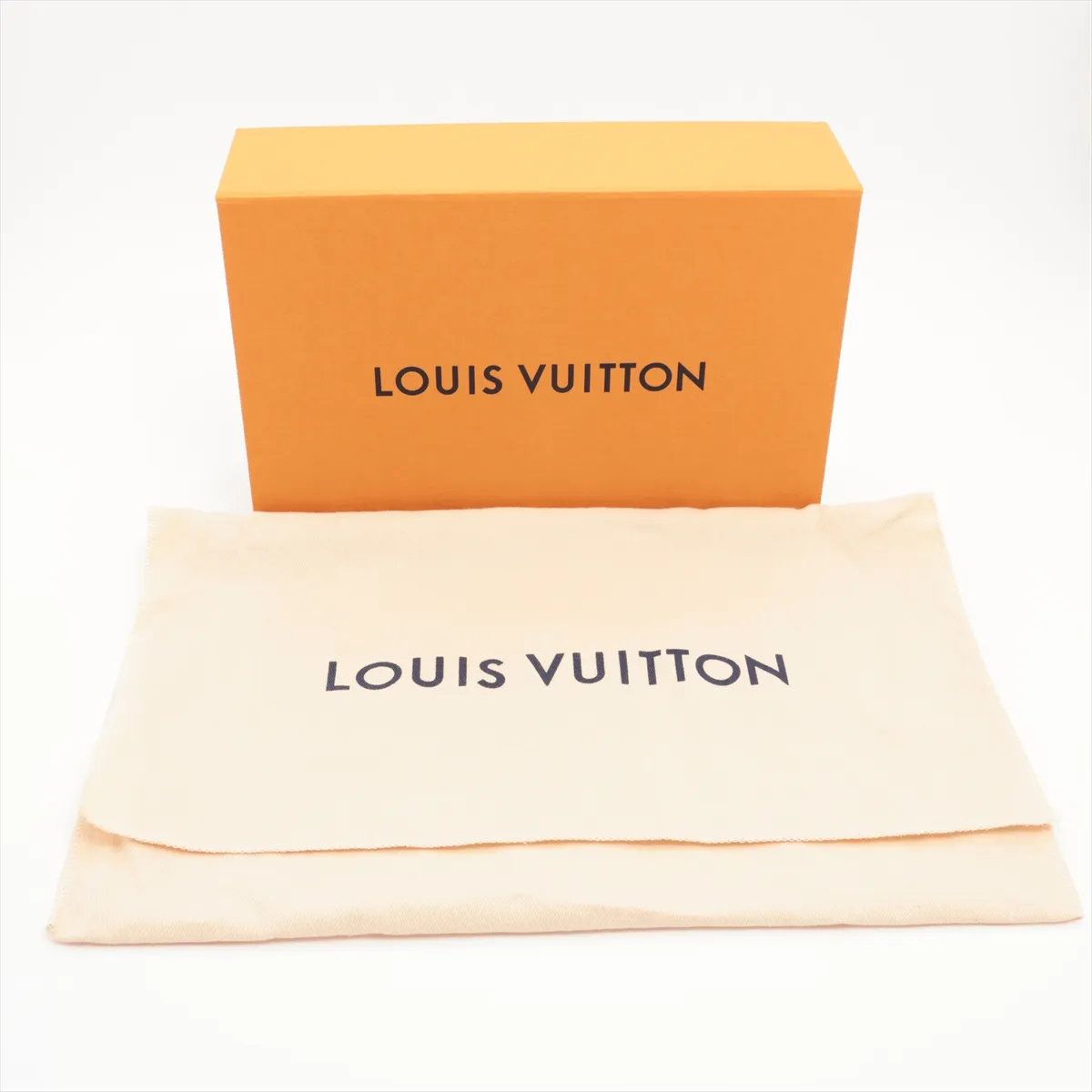 Louis Vuitton Monogram Cube de Langemont PM Pouch Leather Handbag — view 8