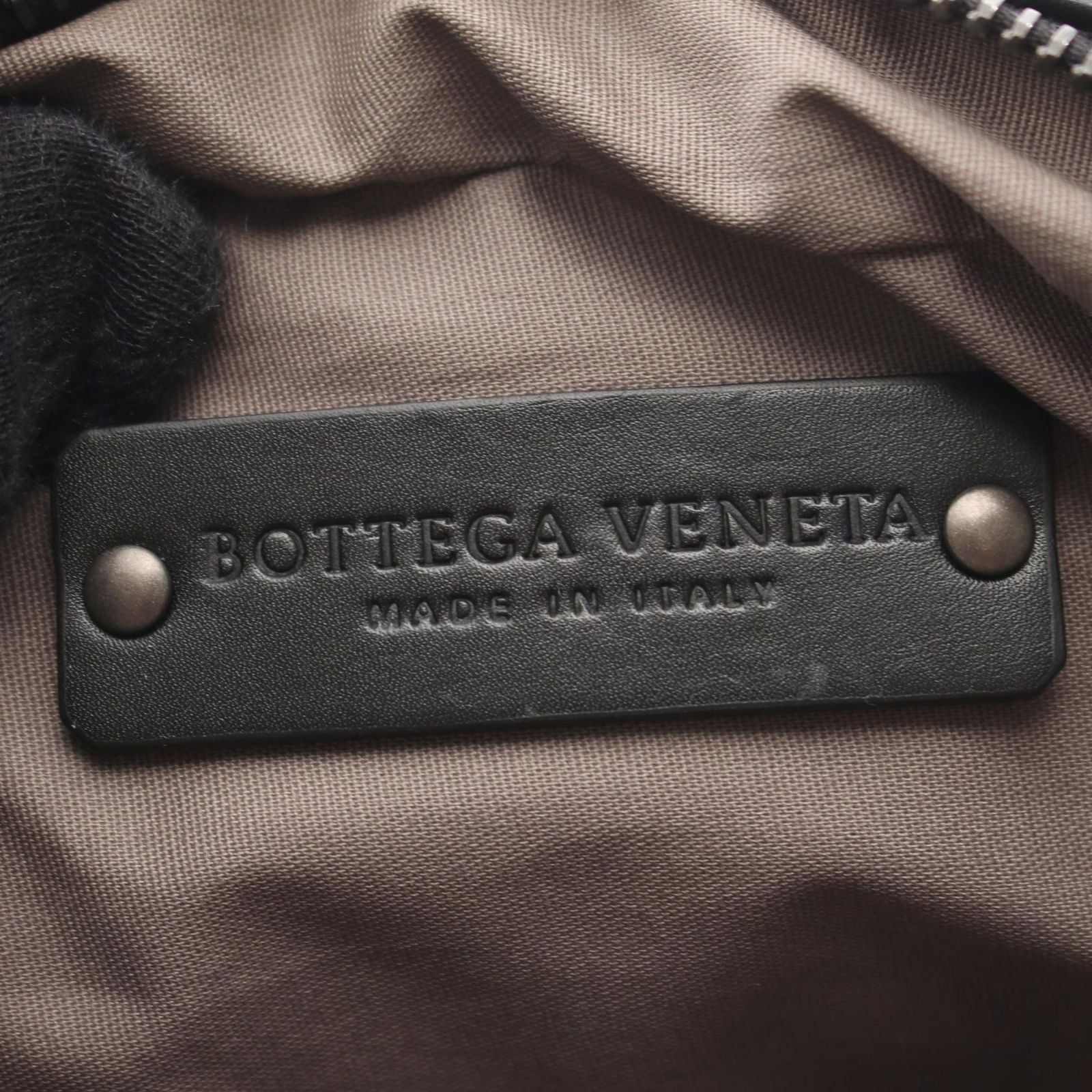 Bottega Veneta Waist Bag Intrecciato Black — view 4