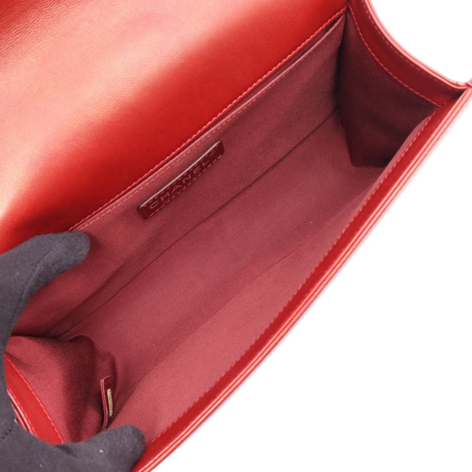 Chanel Shoulder Bag Boy Bordeaux Lambskin Boy Chain — view 3