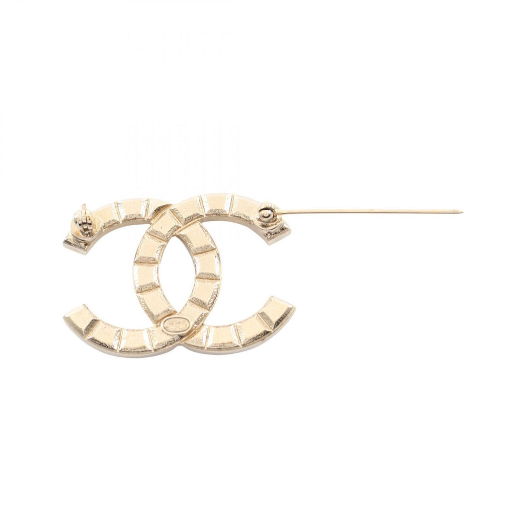Chanel Brooch CC Logo — view 2