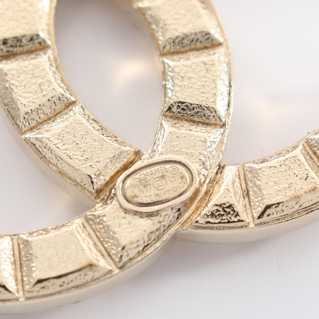 Chanel Brooch CC Logo — view 3