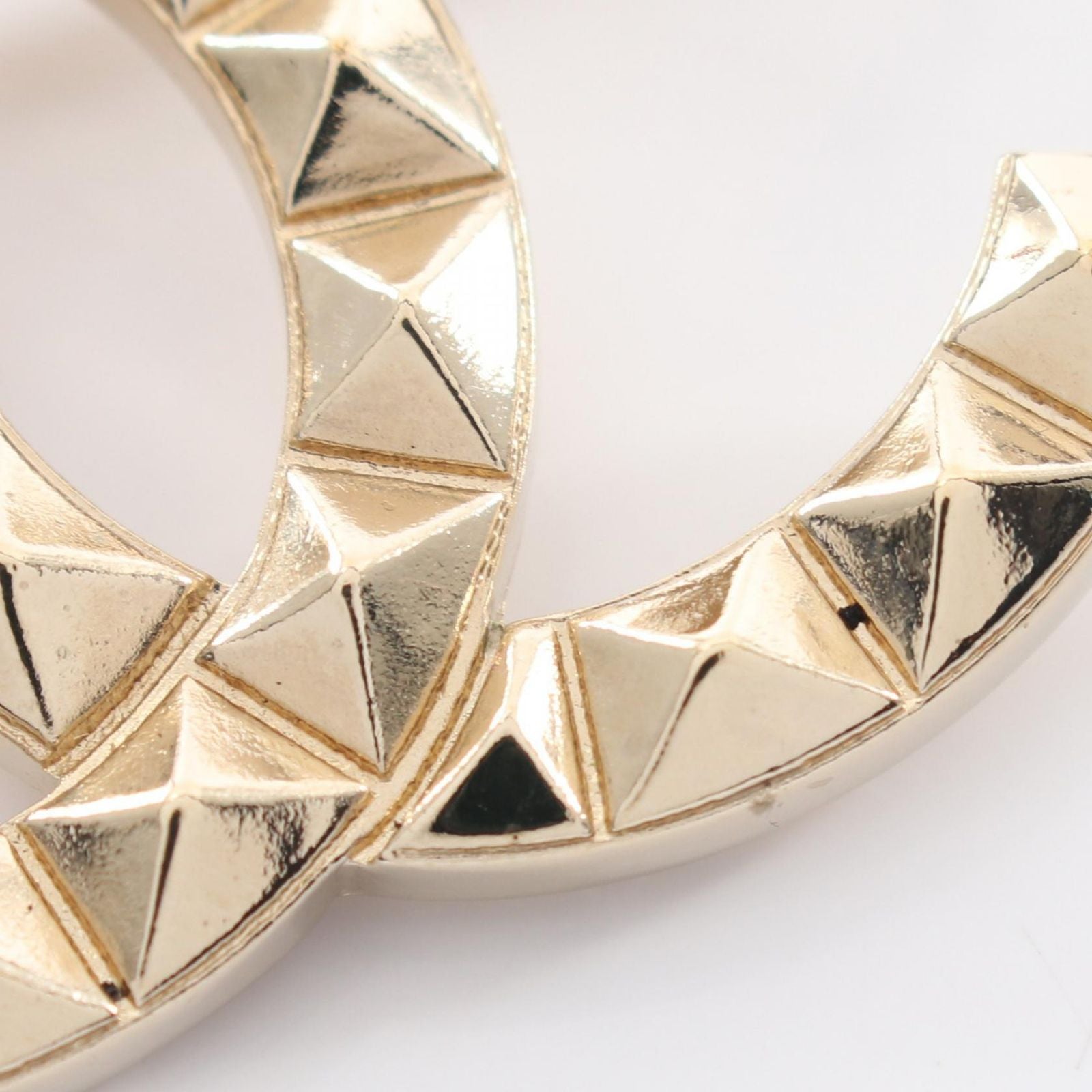 Chanel Brooch CC Logo — view 5